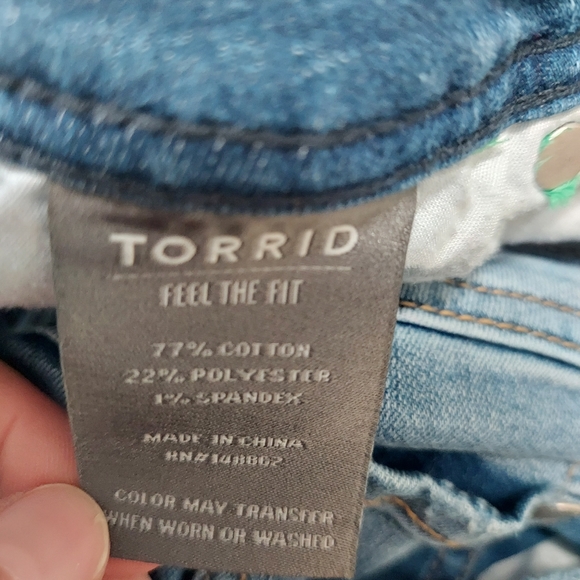 SOLD (2) Torrid Luxe Slim Bootcut Jeans 12R - Picture 6 of 9